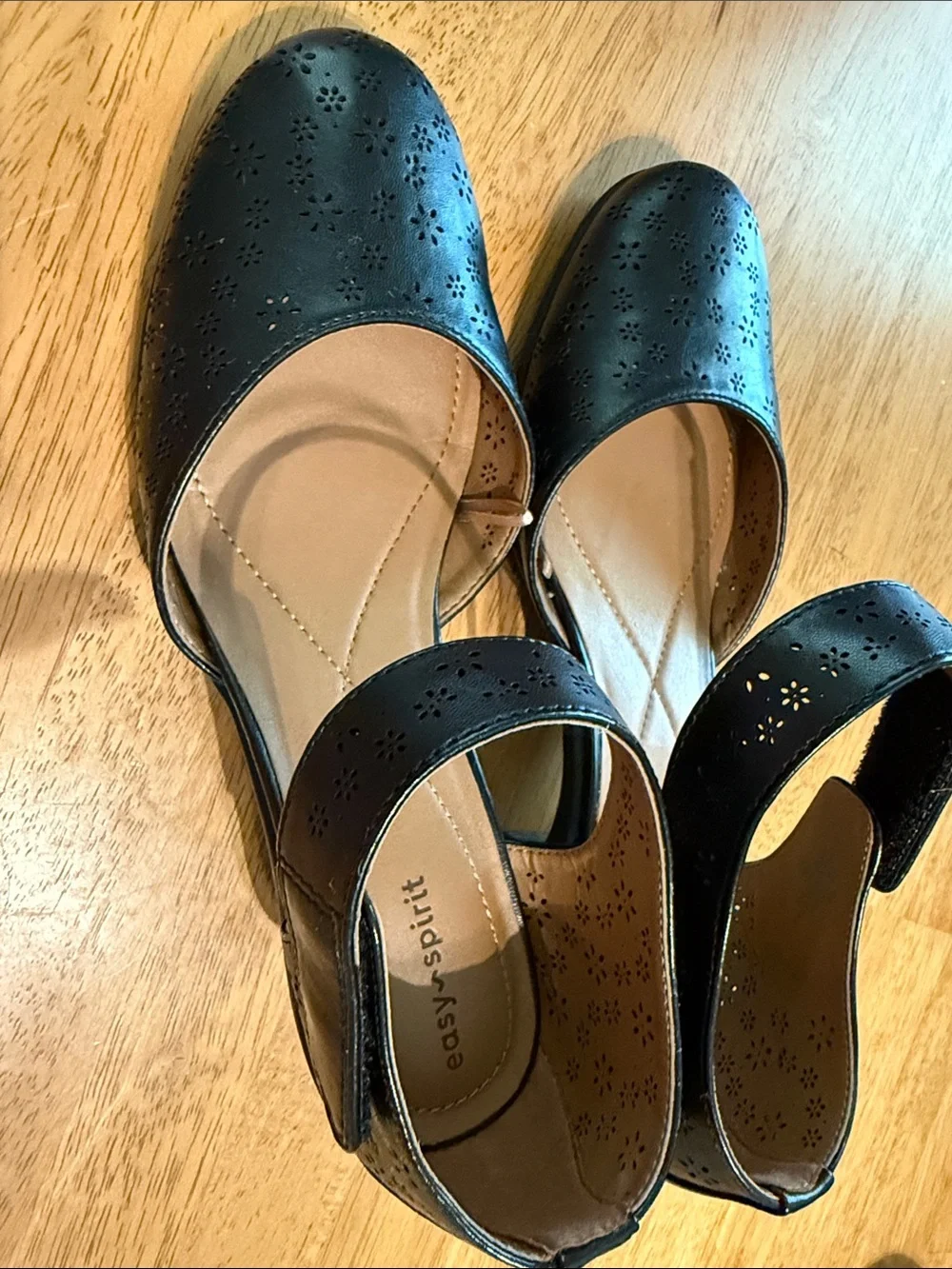 Easy Spirit classic mary